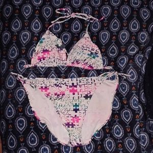 OP jigsaw puzzle design